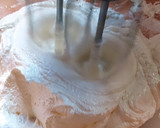 Foto del paso 1 de la receta: Crema De Manteca En Batidora