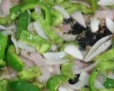 A picture of step 4 of Chicken Chilli.