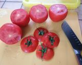 Foto del passaggio 1 della ricetta Pomodori ripieni di tonno, uova e maionese