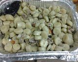 A picture of step 3 of Green bananas and chicken gizzards.