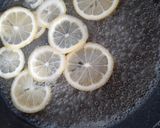 Foto langkah ke 3 dari resep Lemon Candy.