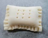 A picture of step 5 of Super Easy White Chocolate Pies.