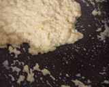A picture of step 5 of Strawberry milk cake.