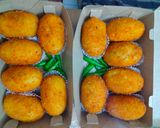 Foto langkah ke 10 dari resep (625) Kroket kentang isi daging. (Premium) (Frozen).