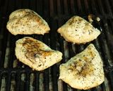 A picture of step 3 of Spicy Peach Glazed Chicken.