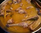 Foto langkah ke 4 dari resep Ayam ungkep goreng sedap (lengkuas + aroma kayu manis).
