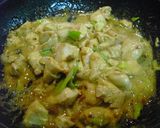 A picture of step 8 of Chicken Breast and Leek Stir-Fry with Gochujang and Mayonnaise.