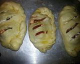 A picture of step 5 of Pizza Calzones ♥♥.
