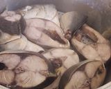 Foto langkah ke 2 dari resep Soup Ikan Salmon.