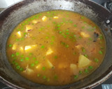 A picture of step 4 of Matar paneer.