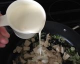 A picture of step 4 of Jalapeño Lime Chicken Alfredo.