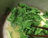 Hình bước làm 2 của món Mì nấu rau cải