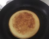 Foto langkah ke 3 dari resep Plain Pancake with Ice Cream.