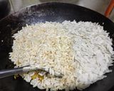 A picture of step 3 of Trail dryfruits poha chivda namkeen.