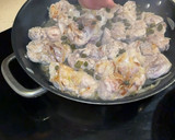 Foto del paso 3 de la receta: Pollo con tomatitos y vinagre de Módena
