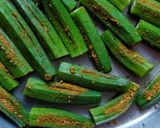 A picture of step 5 of Masala Bhindi Fry.