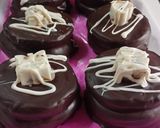 Foto del paso 4 de la receta: Alfajores de Coco Bañados en Chocolate ByN
