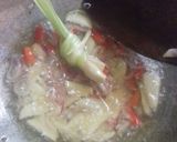 Foto langkah ke 2 dari resep Tumis jamur sawit.