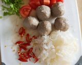 Foto langkah ke 1 dari resep Misoa Nyemek Kuah Merah.