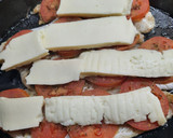 Foto del paso 7 de la receta: Papas noisette con filet de merluza al horno