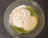Foto del passaggio 4 della ricetta Cavatelli rigati e pesto di baccelli di fave con fave e piselli