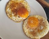 Húsos gofri szenya tortillából tükör tojással nyakon verve recept fázis 2 fotója