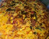 Foto del paso 5 de la receta: Tortilla de papa con chorizo colorado!!