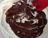 Gambar langkah 5 resipi Chocolate Cheesecake With Berries.