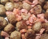 A picture of step 2 of Meaty Meatball Spaghetti.