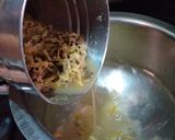 A picture of step 3 of Ilaichi sharbat.