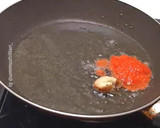 Foto langkah ke 3 dari resep Tongkol Suwir Pedas Manis.