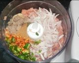 A picture of step 2 of Fried chicken balls.