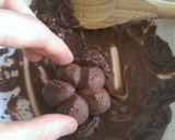 A picture of step 10 of Chocolate bisquits with cookie press machine.