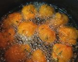 Foto langkah ke 4 dari resep Cucur bawang pedas.