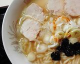 A picture of step 5 of Garlicky Meat-Miso Ramen.