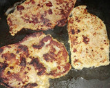 Foto del paso 3 de la receta: Milanesa de res, papas horneadas con queso mozarela y ensalada