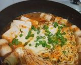 Foto langkah ke 2 dari resep Shin Ramyun Extra.