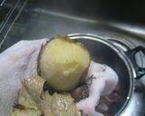 A picture of step 1 of Macrobiotic Fried Usu-age with Taro Potato.