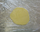 A picture of step 9 of Exquisite Melon Bread.