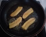 Foto langkah ke 3 dari resep Nøgen Friturestegte Bananer.