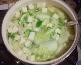 Foto langkah ke 8 dari resep Sup Jamur Dengan Sawi & Tahu [Vegetarian Safe].