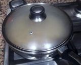 Foto del paso 9 de la receta Cazuela de boquerones en salsa de tomates negros