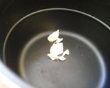 A picture of step 1 of Irmgards Appeeling Soup.