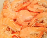 Foto del paso 1 de la receta: Gambas al ajillo con pimentón rojo