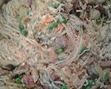 A picture of step 4 of Korean flat noodles.