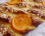 Foto del paso 9 de la receta Coca de Sant Joan 2025 v2: Crema, piñones, naranja confitada y azúcar humedecida en anís