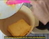 Foto langkah ke 2 dari resep CUMA 3 BAHAN! CARA MUDAH MEMBUAT BUTTER CREAM SUPER LEMBUT.