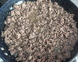 Foto del paso 3 de la receta: Picadillo con papas y puré de tomate