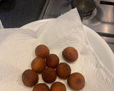 A picture of step 3 of Gulab jambus.