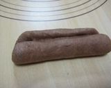 A picture of step 3 of Easy Chocolate Bagels.